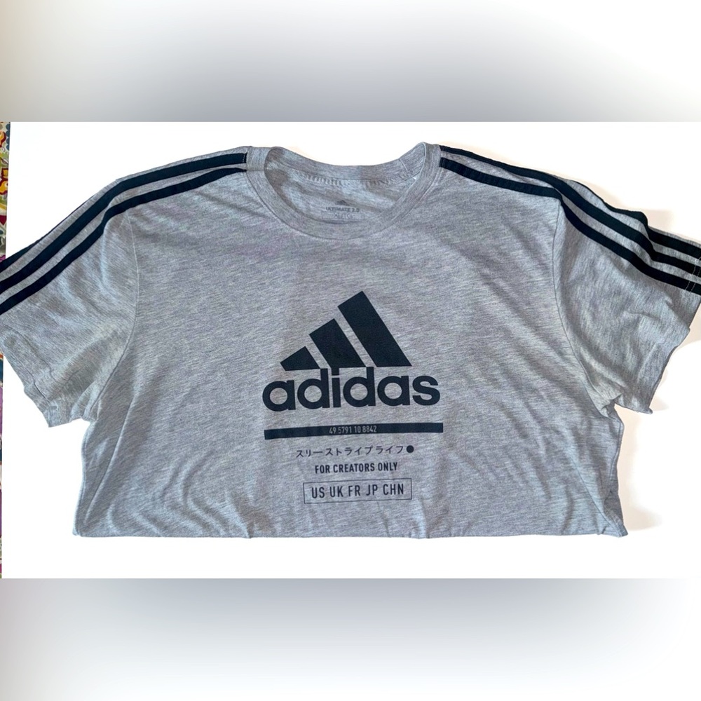 Men’s grey Adidas t-shirt size XL